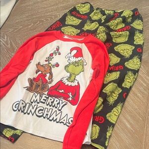 Dr. Seuss Grinch Pajama Set - Red and Black